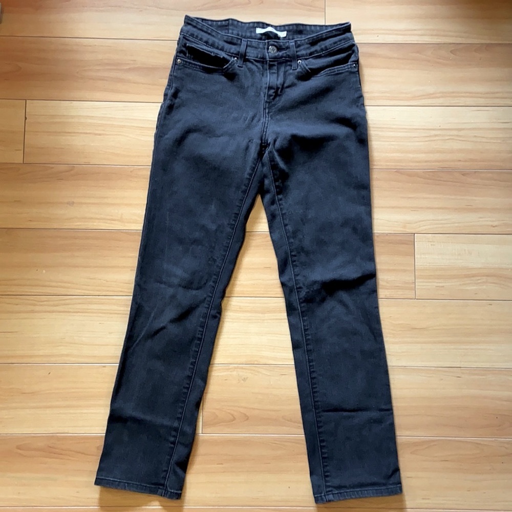 Levi’s 712 Slim/straight leg